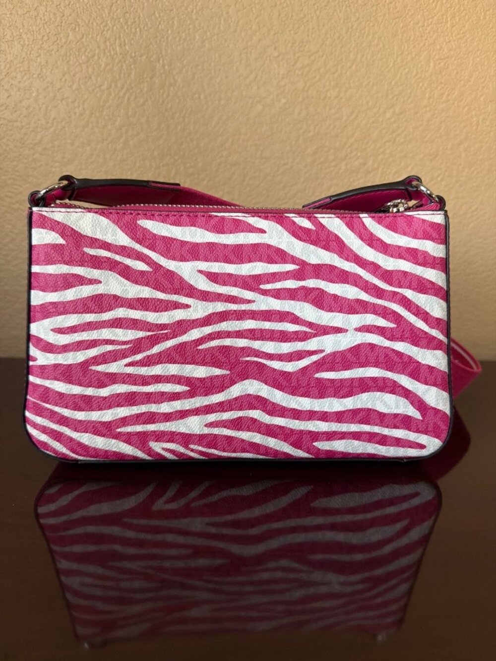 Michael Kors Pink Zebra Print Crossbody Purse 3-Pc Coin Earbud Set - Like New - Picture 3 of 16